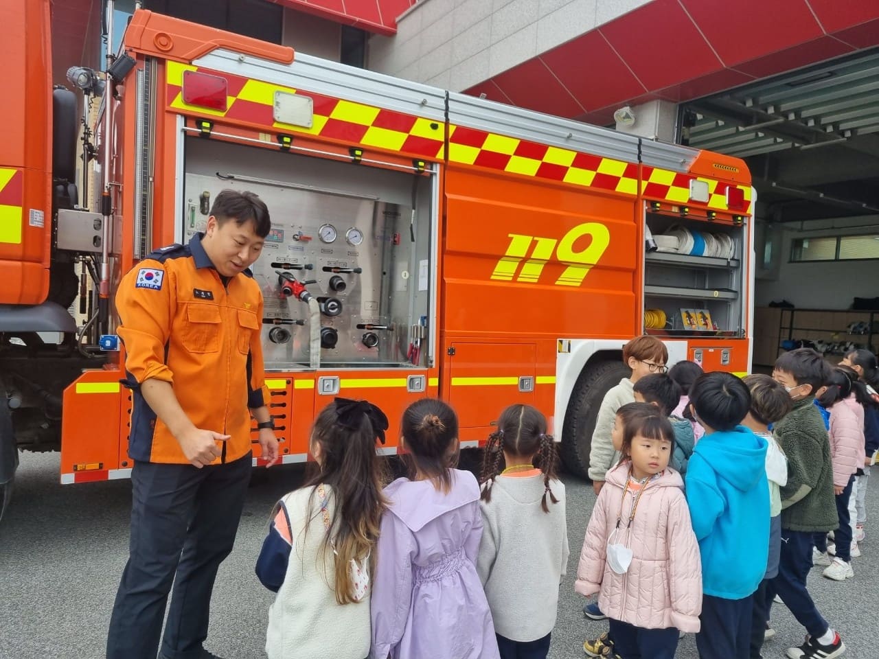 유치원 소방서 견학  사진